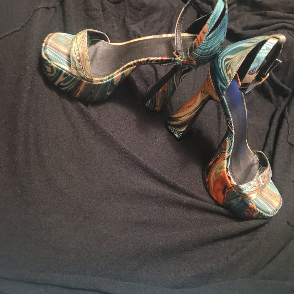 Platform Heels - Picture 3 of 8